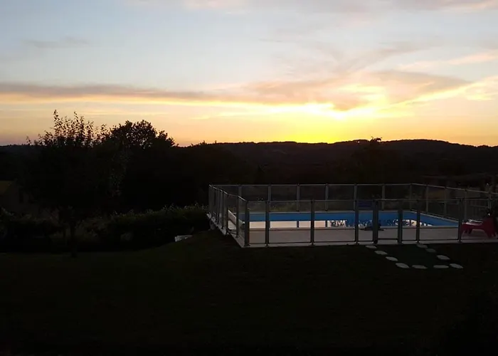 Les Roulottes Pomponnaises بيت للعطل *