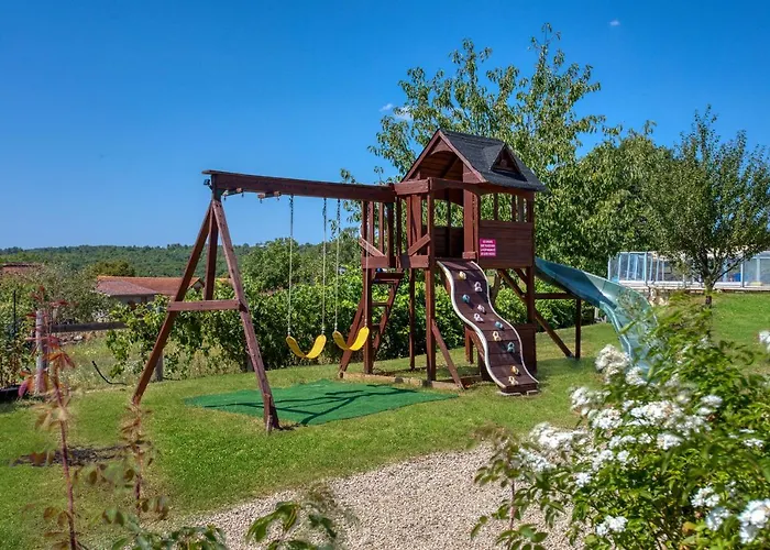 بيت للعطل Les Roulottes Pomponnaises Saint-Pompont